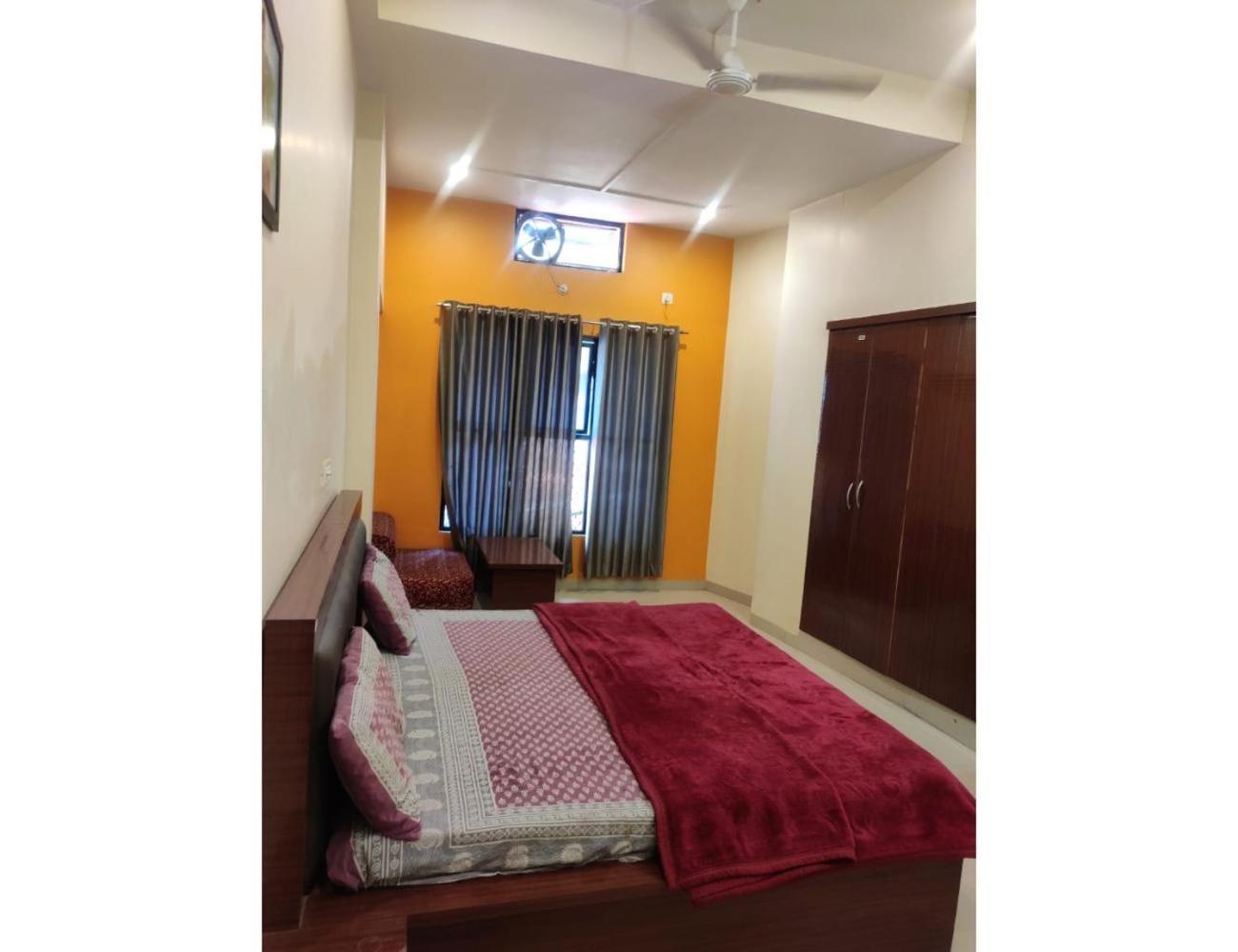 Homestay Maharaja Palace,