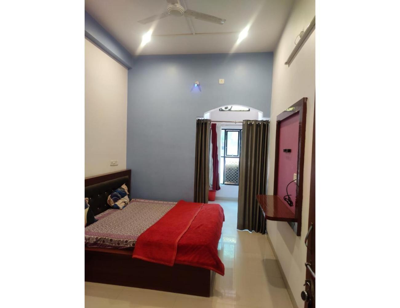 Maharaja Palace, * Shahdol