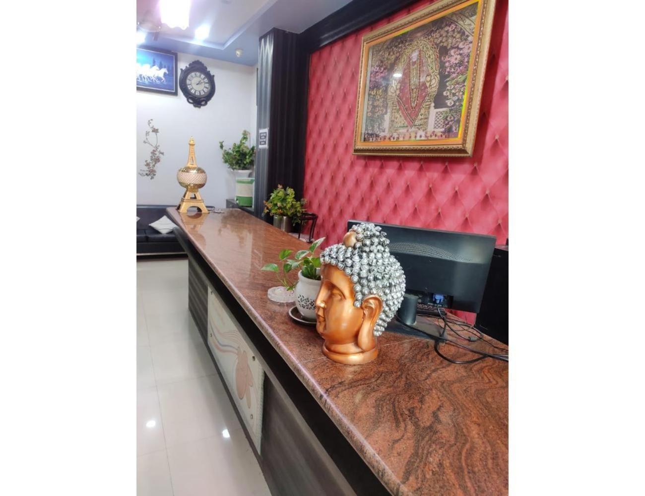 Maharaja Palace, Homestay